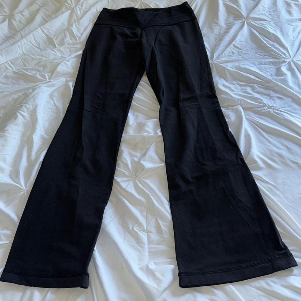 Woman’s Size 4 Lululemon Low-Rise Black Flare Pants
